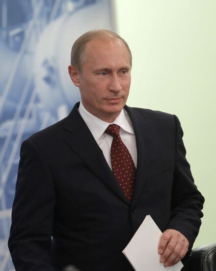 Vladimir Putin, Gas industry conference in Novy Urengoy