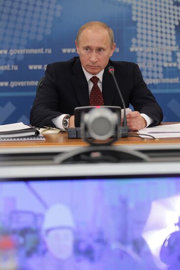 Vladimir Putin, Gas industry conference in Novy Urengoy