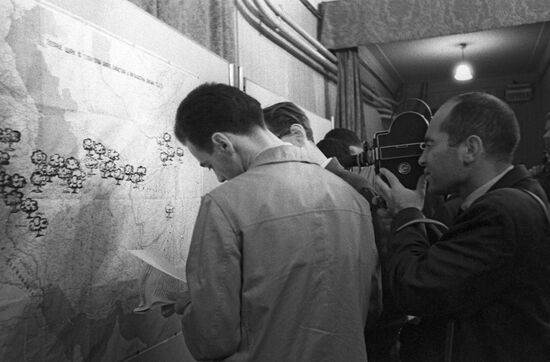 Soviet and foreign journalists