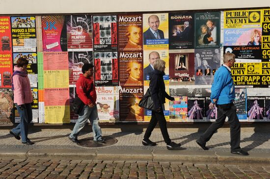 Tourists in Prague center