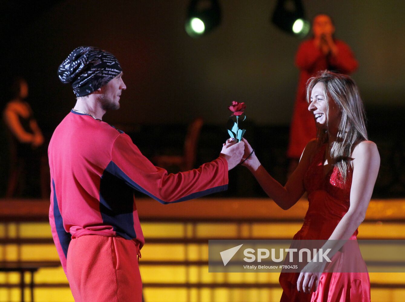 Tatyana Navka and Roman Kostomarov