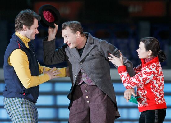 Alexei Tikhonov, Marat Basharov and Mariya Petrova