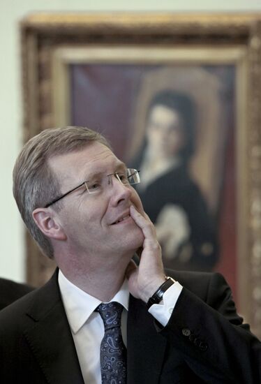 German President Christian Wulff visits the Russian Museum