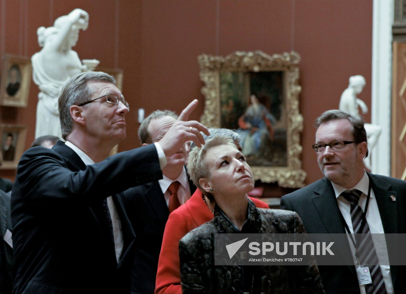 German President Christian Wulff visits the Russian Museum