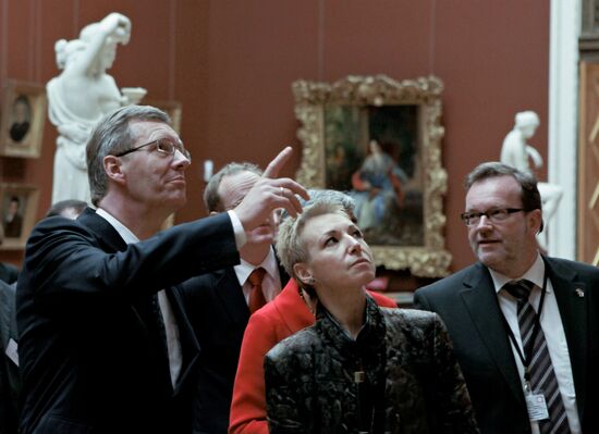 German President Christian Wulff visits the Russian Museum