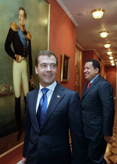 Dmitry Medvedev meets with Hugo Chavez