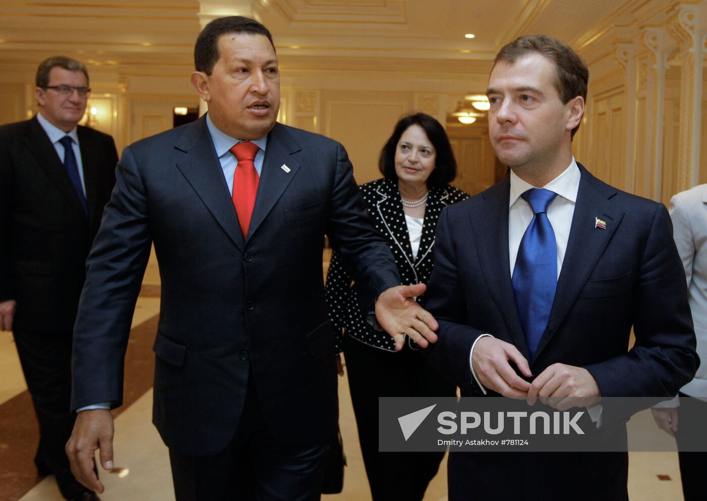 Dmitry Medvedev meets with Hugo Chavez