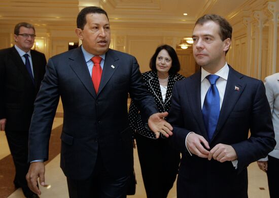 Dmitry Medvedev meets with Hugo Chavez
