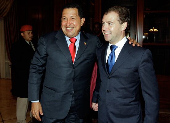 Dmitry Medvedev meets with Hugo Chavez