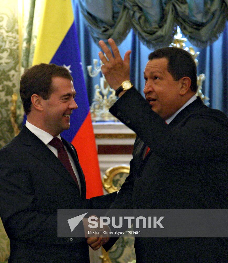 Dmitry Medvedev meets with Hugo Chavez