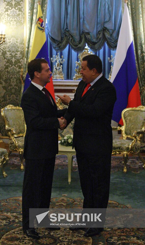 Dmitry Medvedev meets with Hugo Chavez