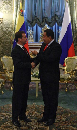 Dmitry Medvedev meets with Hugo Chavez