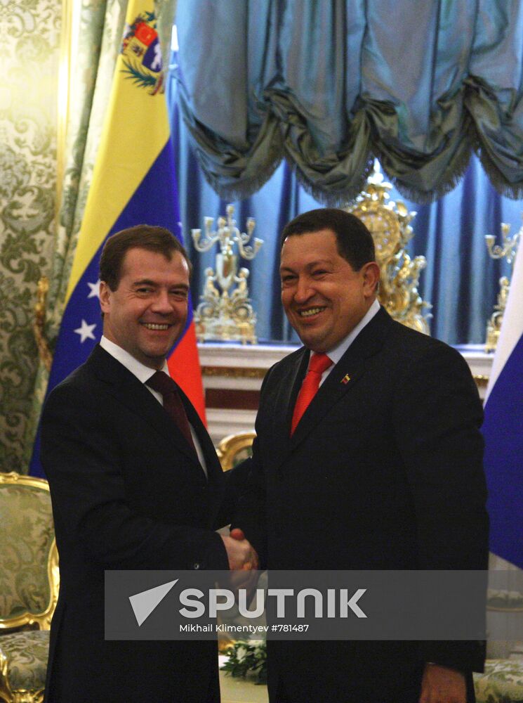 Dmitry Medvedev meets with Hugo Chavez