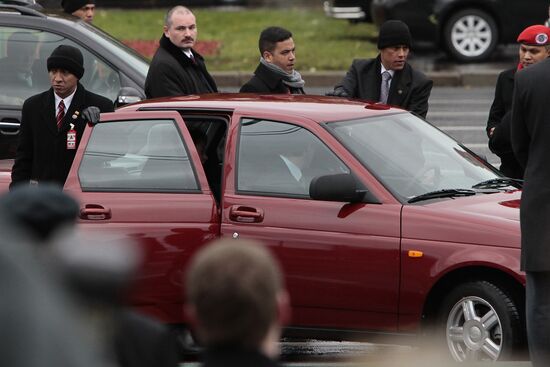 Unveiling foundation stone to Simon Bolivar monument
