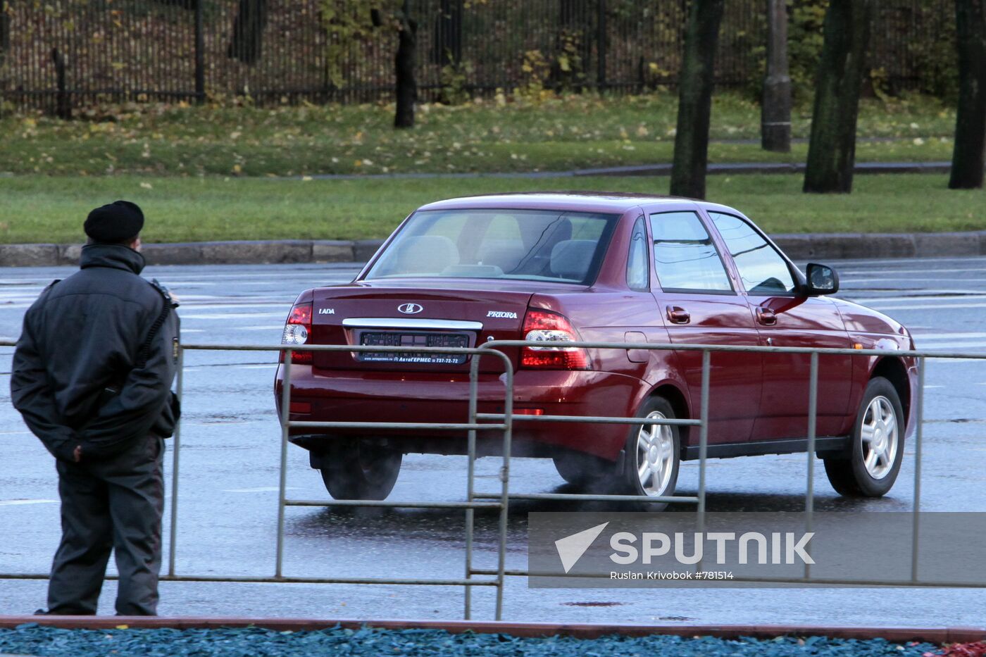 Unveiling foundation stone to Simon Bolivar monument