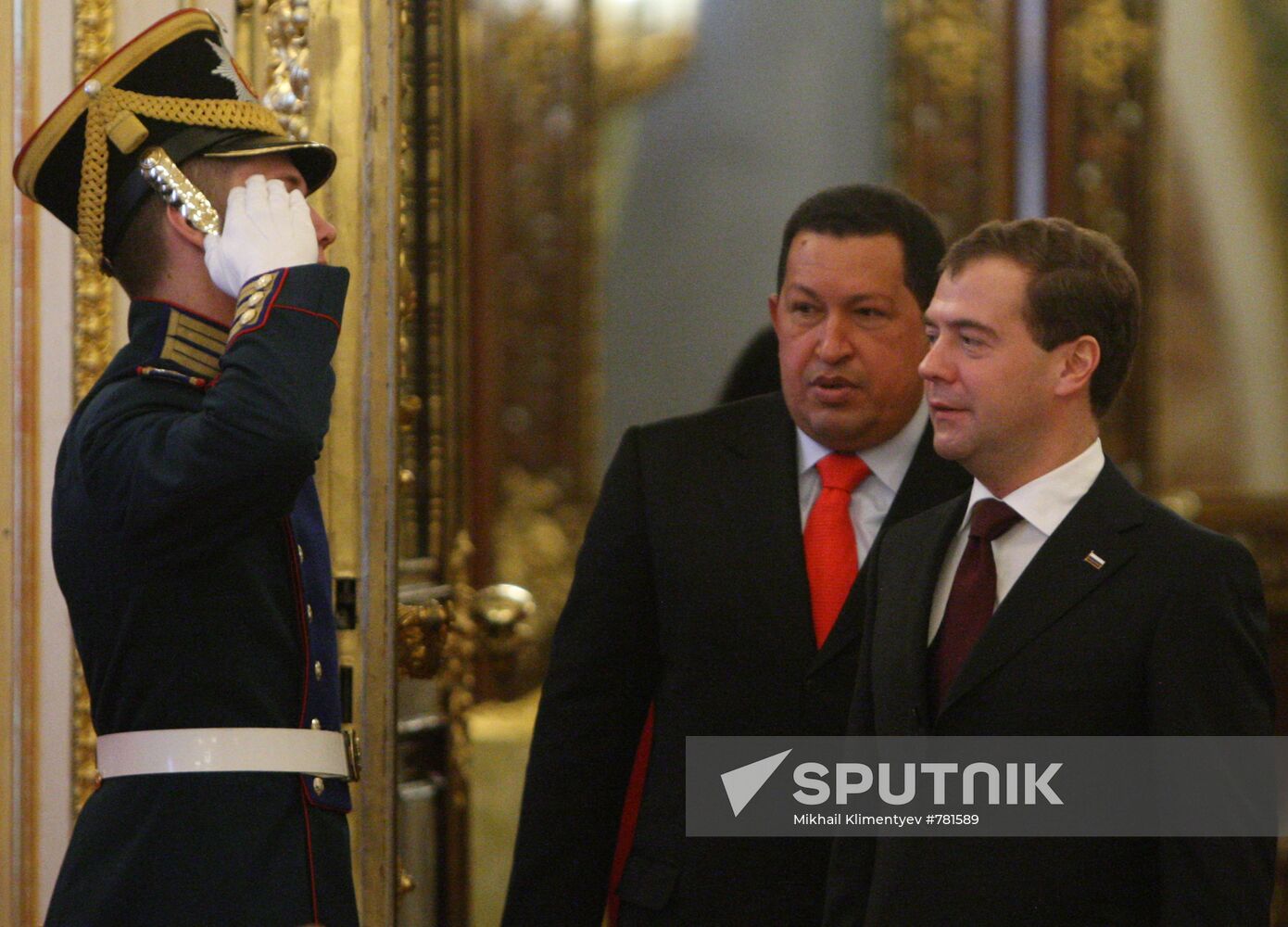 Dmitry Medvedev meets with Hugo Chavez