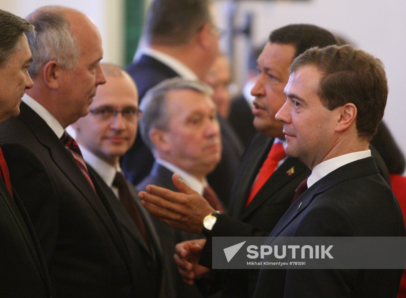 Dmitry Medvedev meets with Hugo Chavez
