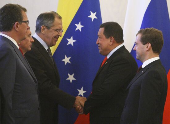 Dmitry Medvedev meets with Hugo Chavez