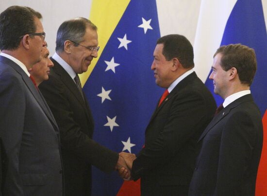 Dmitry Medvedev meets with Hugo Chavez