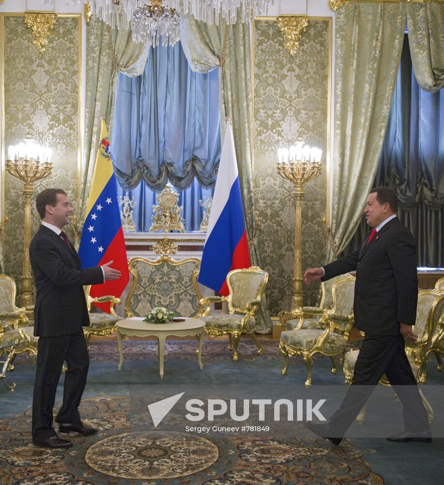 Dmitry Medvedev meets with Hugo Chavez