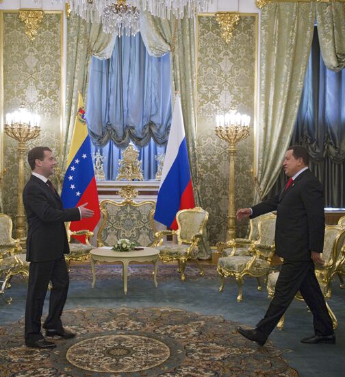 Dmitry Medvedev meets with Hugo Chavez