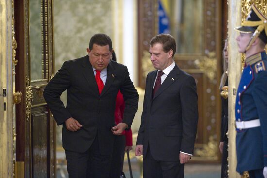 Dmitry Medvedev meets with Hugo Chavez