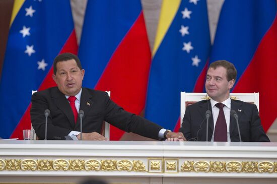 Dmitry Medvedev and Hugo Chavez
