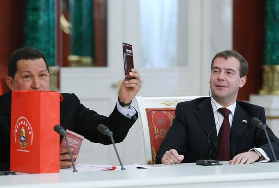 Dmitry Medvedev and Hugo Chavez