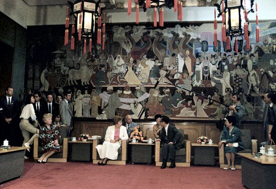 The visit of M. Gorbachev to the People's Republic of China