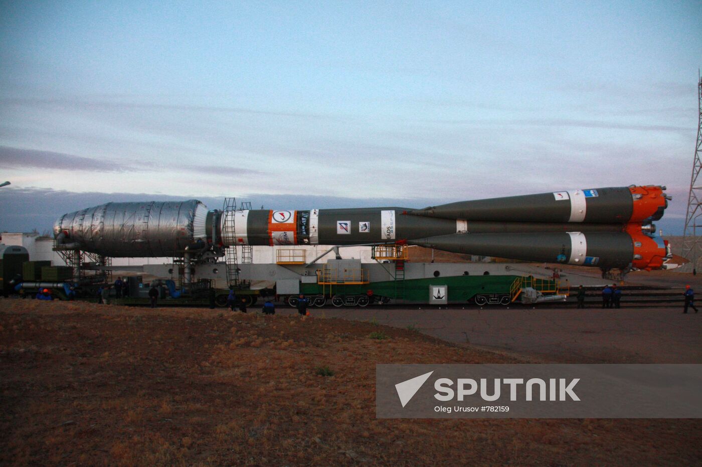 Soyuz-2 launch vehicle with six Globalstar2 satellites