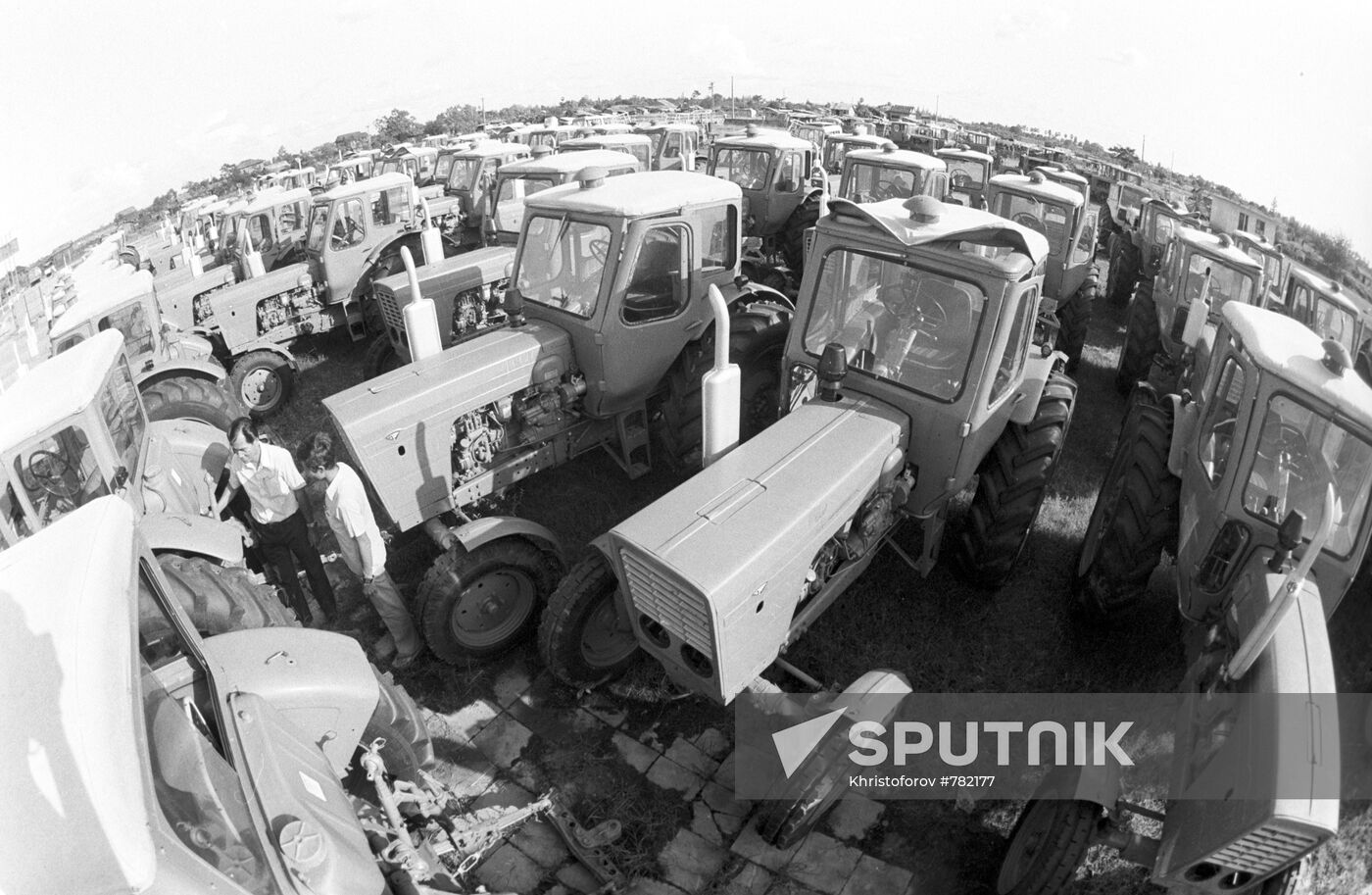 Belarus tractors in Kampuchea
