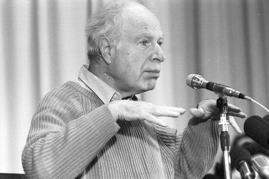 Director Peter Brook