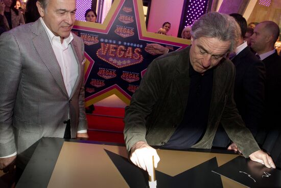 Robert De Niro at Walk of Fame in Vegas trade center