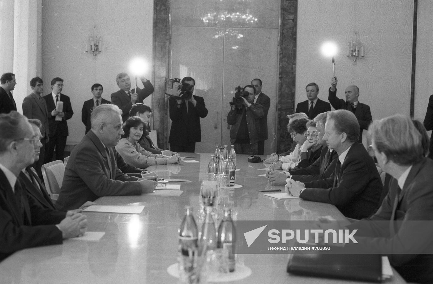 Members of Icelandic parliament in Moscow