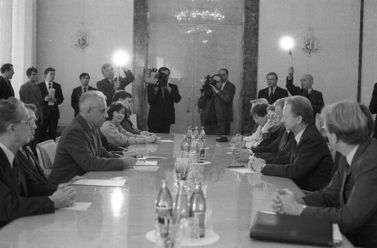 Members of Icelandic parliament in Moscow