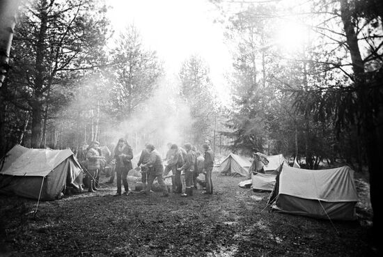 War history scouts