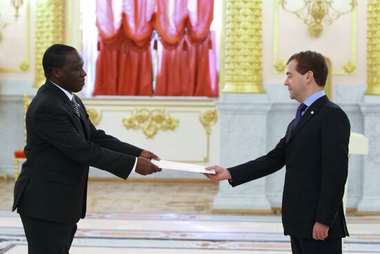 Dmitry Medvedev accepts ambassador credentials
