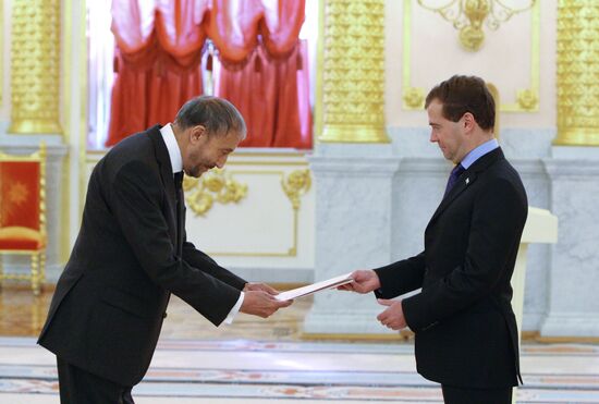 Dmitry Medvedev accepts ambassador credentials