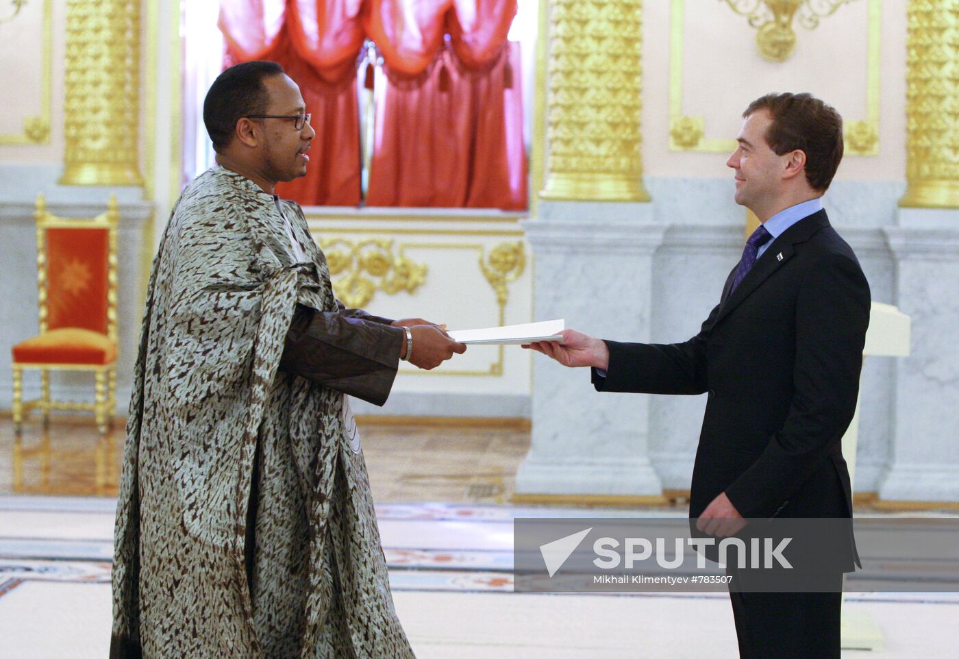 Dmitry Medvedev accepts ambassador credentials