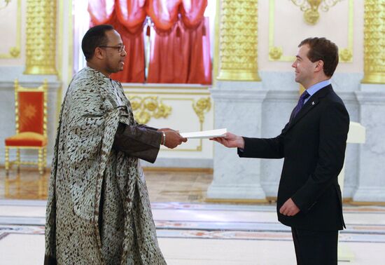 Dmitry Medvedev accepts ambassador credentials