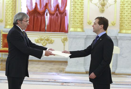 Dmitry Medvedev accepts ambassador credentials