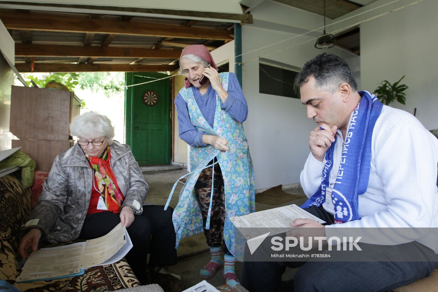 Population census in Semenovka village