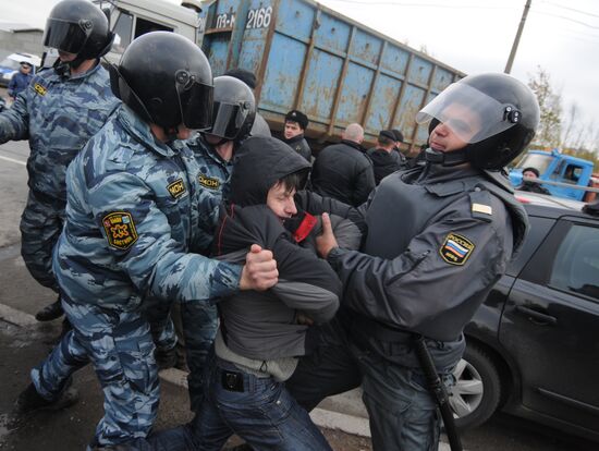 Rally against removal of garages in St. Petersburg