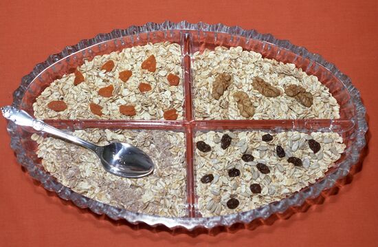 Food dish against aging