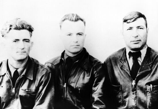 Pilots Kramarenko, Subbotin and Ges