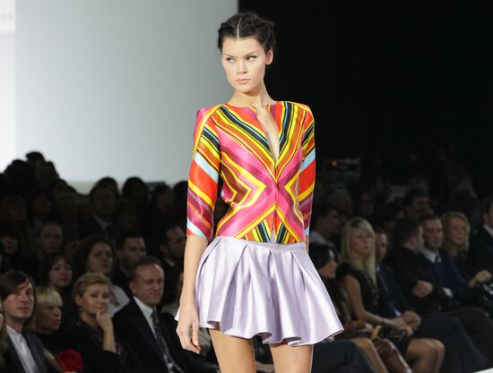 Fashion show of Valentin Yudashkin's collection