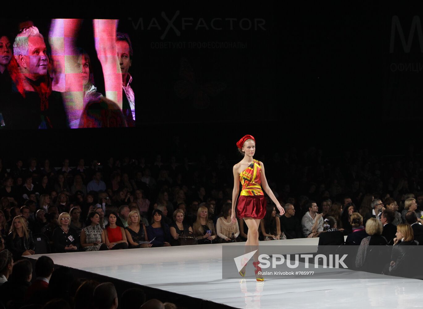 Fashion show of Valentin Yudashkin's collection