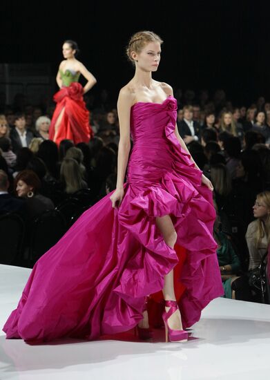 Fashion show of Valentin Yudashkin's collection