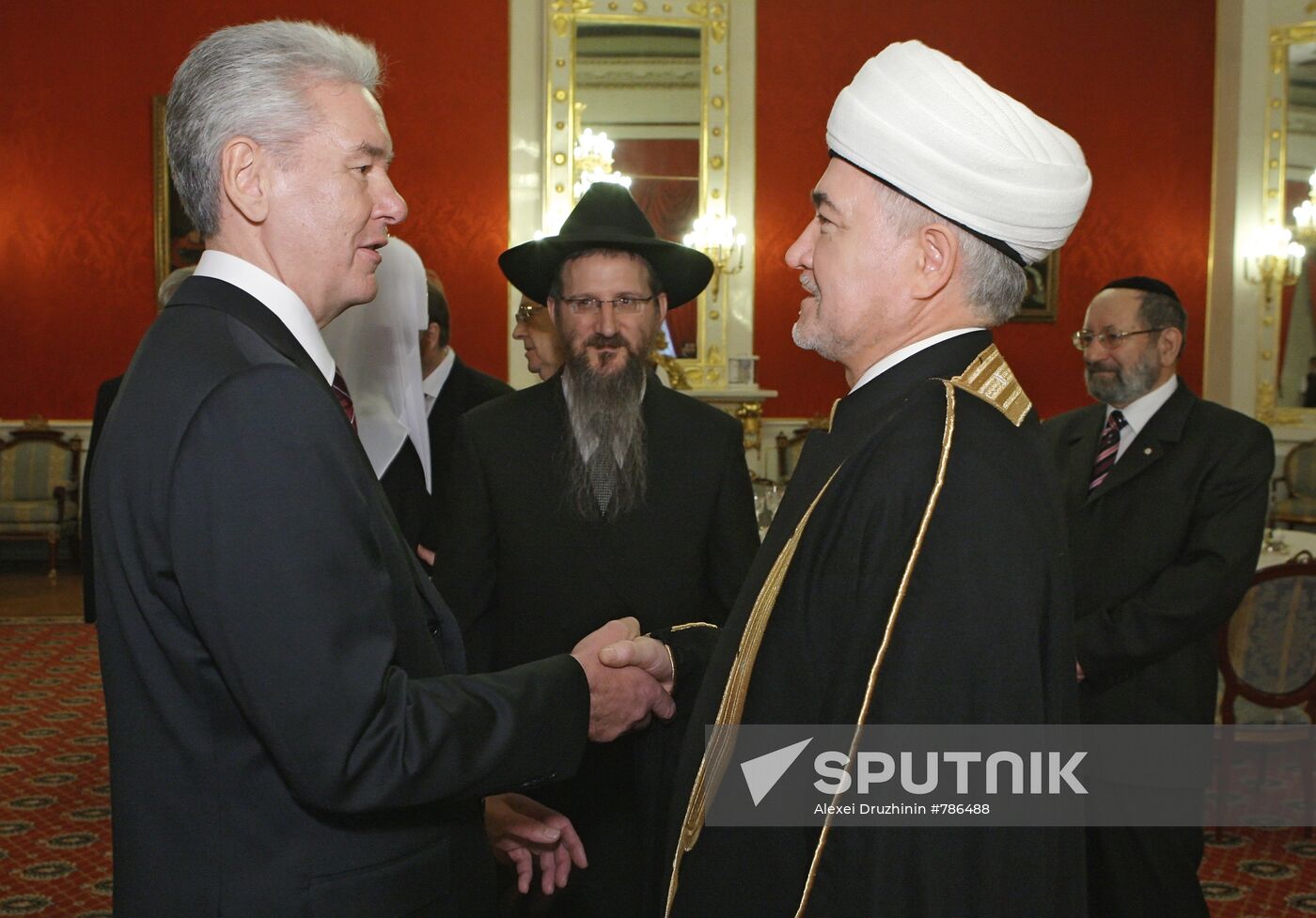 Sergei Sobyanin, Berl Lasar and Ravil Gainutdin