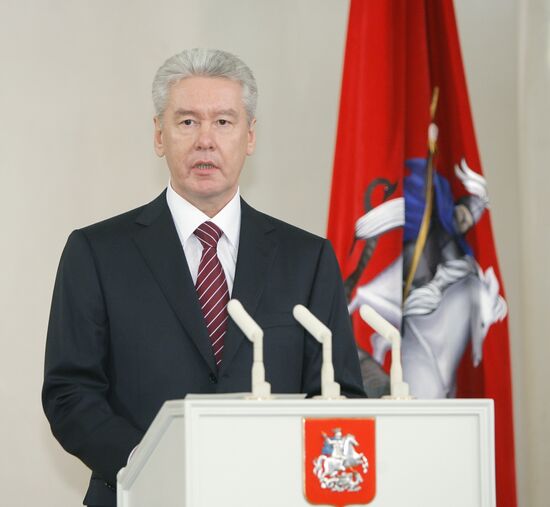 Sergei Sobyanin being sworn-in as Moscow Mayor
